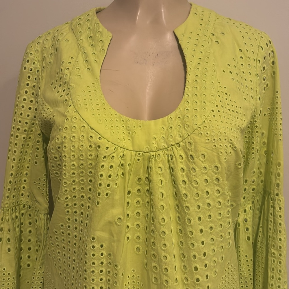 Trina Turk Bonita Eyelet Bell Sleeve Shift Dress size 4 - Picture 4 of 7